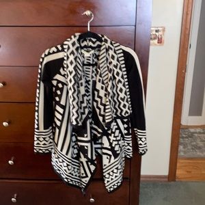 Black n white cardigan